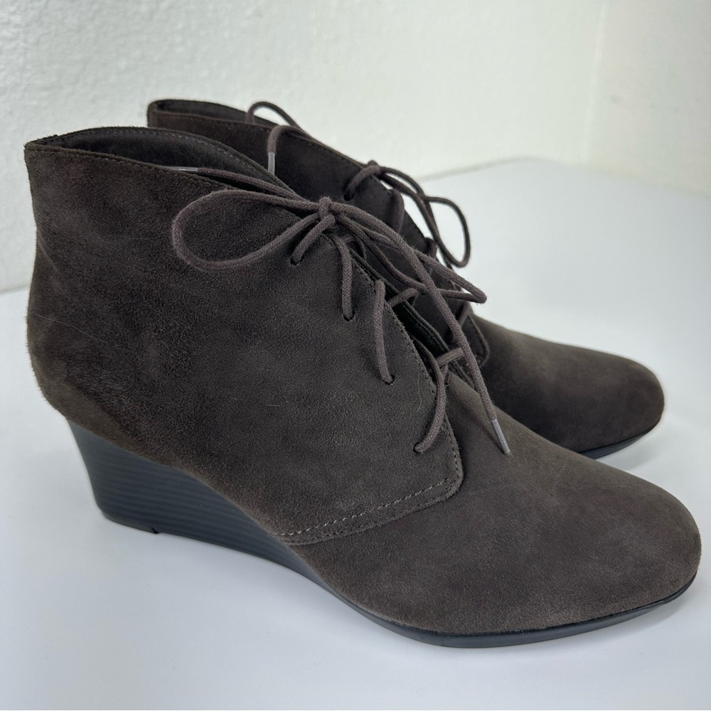 Clarks Bendables Ankle Boots Dakota suede wedge Brown Lace Up 10W goblin